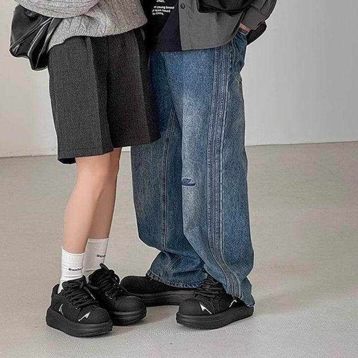Women's sporty sneakers with shock-absorbing sole and modern design Mune Fashion