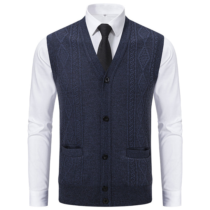 Men's V-neck knitted vest with cable pattern, continuous button placket and patch pockets Mune Fashion