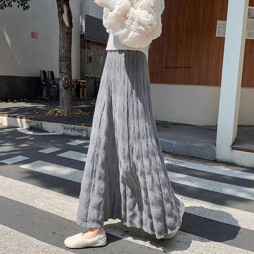 Women's long, elegant knitted skirt with fine wave pattern Mune Fashion