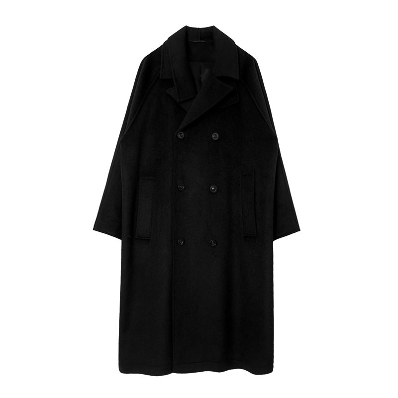 Men's wool coat in a loose fit with double-breasted button placket and wide lapels Mune Fashion