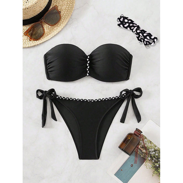 Women's bandeau bikini with elastic ruffle details and playful tie band Mune Fashion