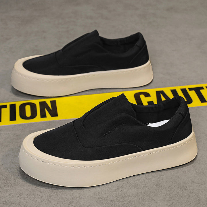 Women's platform slip-on sneaker with elastic slip-on fit and thick rubber platform sole Mune Fashion