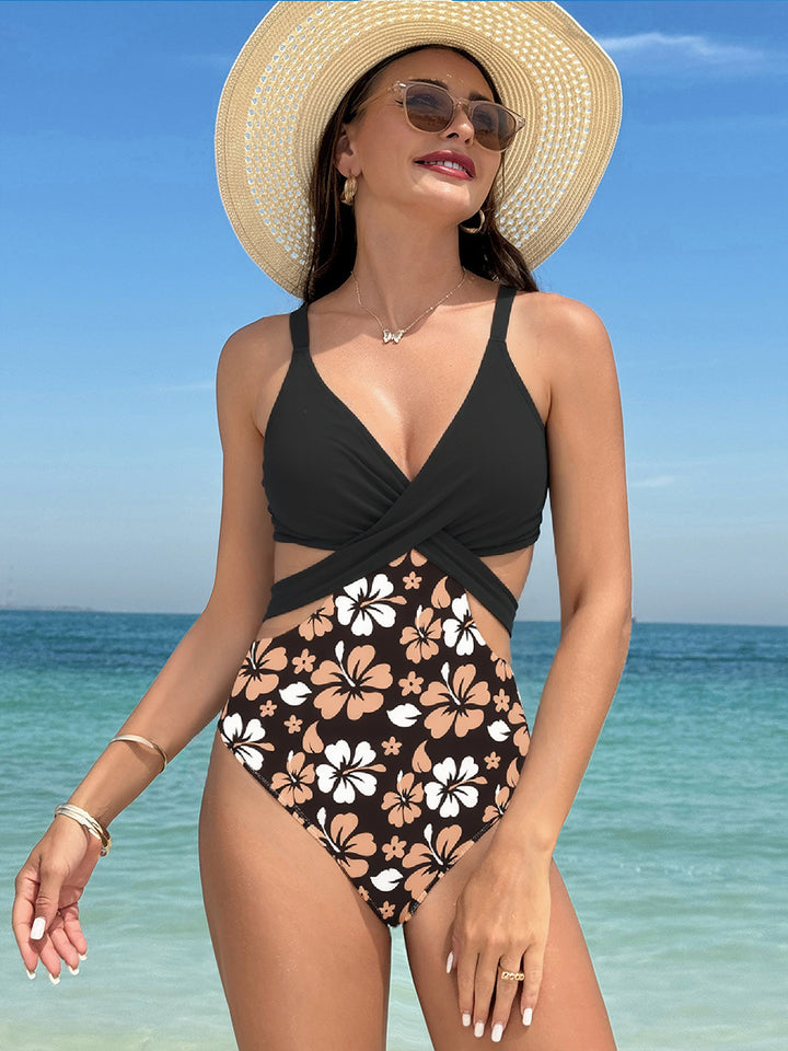 Women High-Cut Swimsuit with Fashionable Wrap Design Mune Fashion