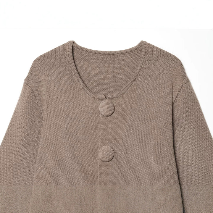Women Short Cropped Cardigan with Overwide Sleeves and Covered Buttons Mune Fashion