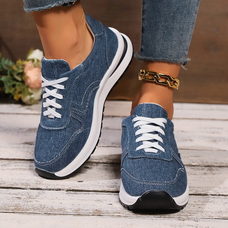 Women's sporty-elegant textile sneakers with cushioning EVA sole and padded insole Mune Fashion