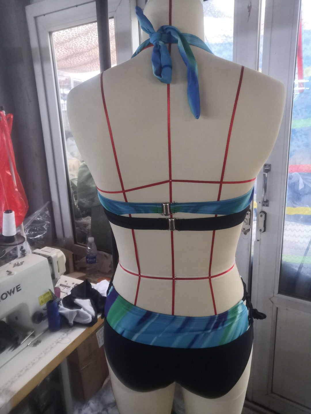 Women's sporty bikini set with adjustable straps and trendy color design Mune Fashion