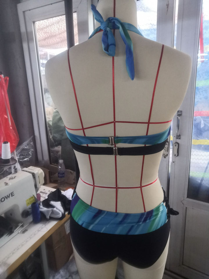 Women's sporty bikini set with adjustable straps and trendy color design Mune Fashion