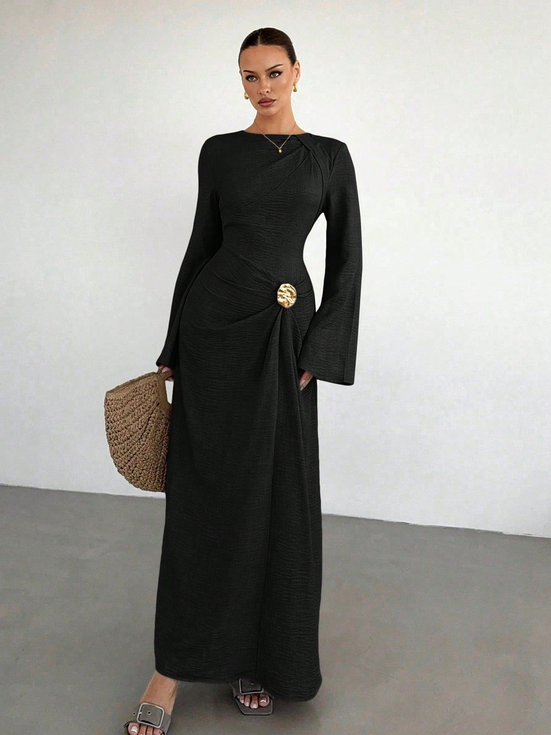 Ladies max dress with draping, decorative brooch and wide trumpet sleeves Mune Fashion