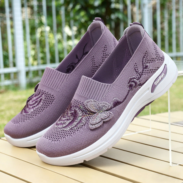 Women's knitted slip-on slippers with 3D flower embroidery and ergonomic comfort insole Mune Fashion