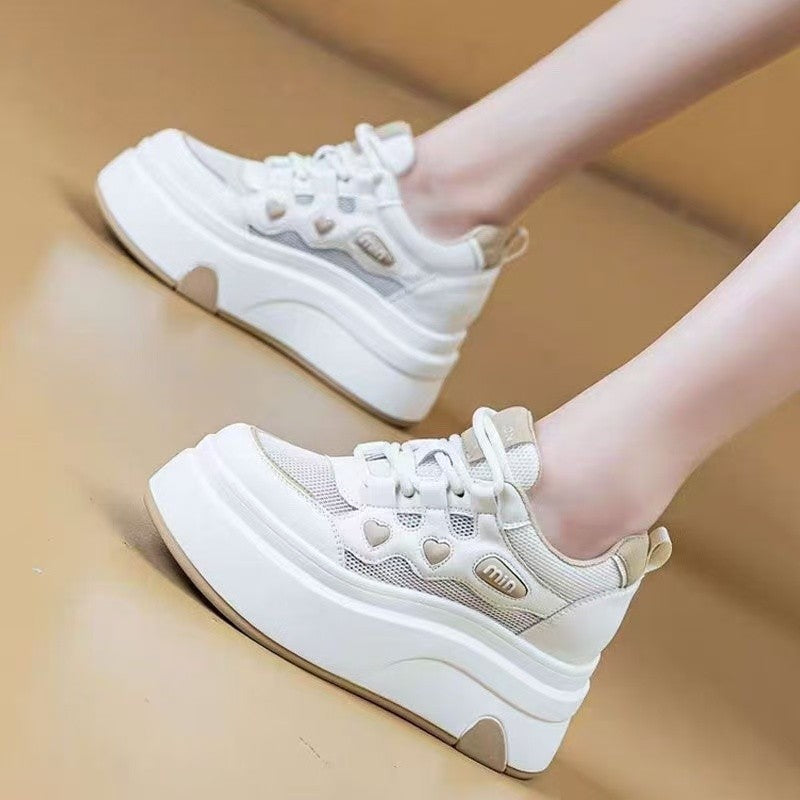 Ladies' platform sneakers with trendy design and comfortable cushioning Mune Fashion