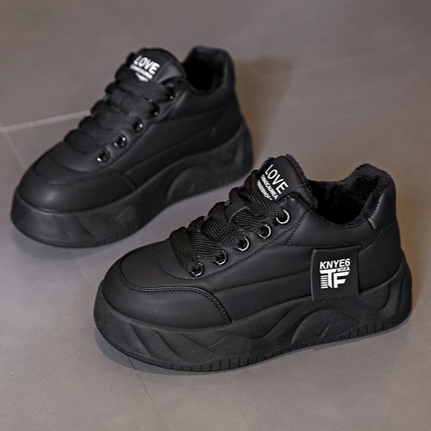 Women Fleece-lined Chunky Sneakers with non-slip sole and fashionable design Mune Fashion