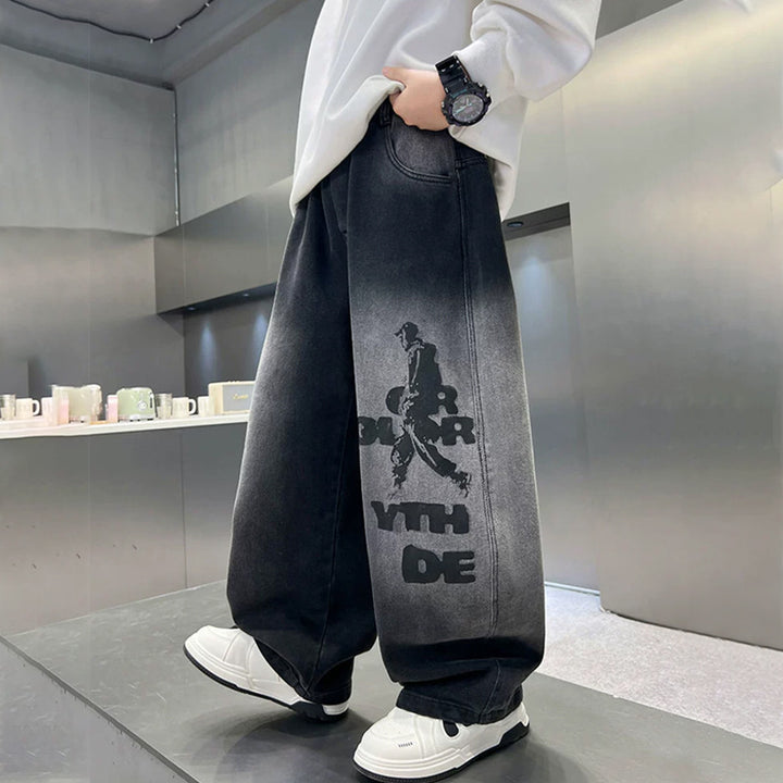 Men's wide-cut denim pants with stylish graphic print Mune Fashion