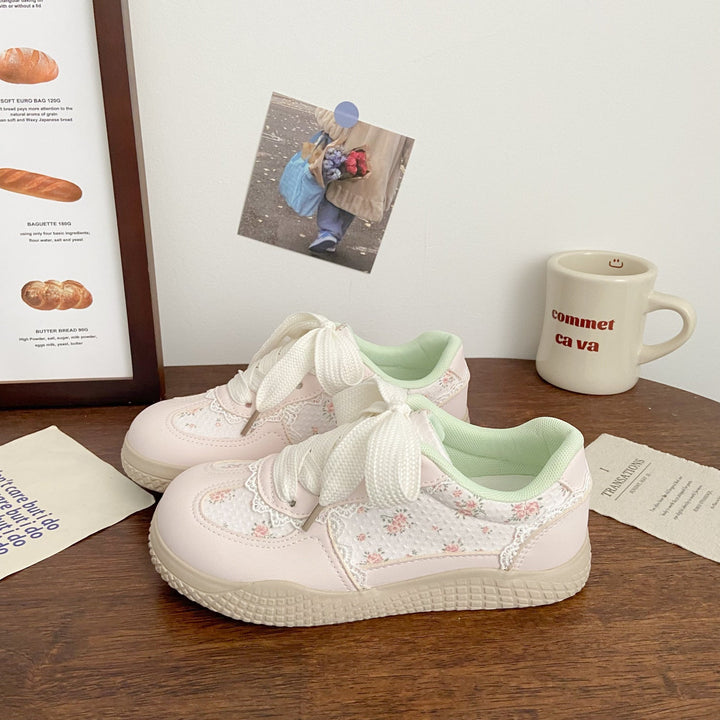 Women's sneakers with floral appliqués Mune Fashion