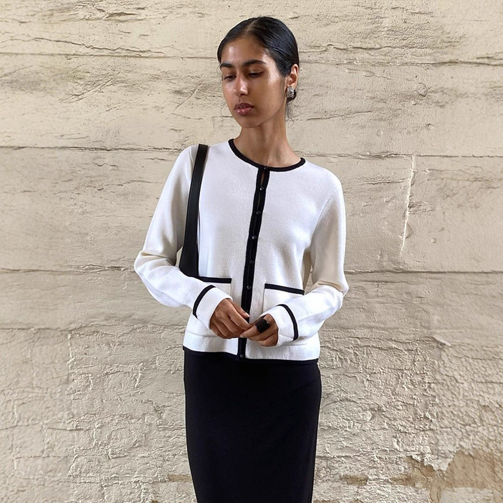Women Fine Contrast Button Placket Cardigan with Piping and Applied Pockets Mune Fashion