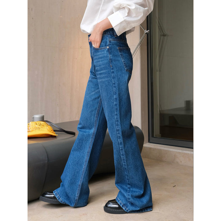 Women high-waisted jeans made of cotton denim in a relaxed straight cut with a used wash Mune Fashion