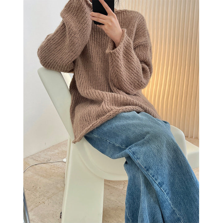 Ladies chunky knit oversized sweater with crew neck and extended hem Mune Fashion
