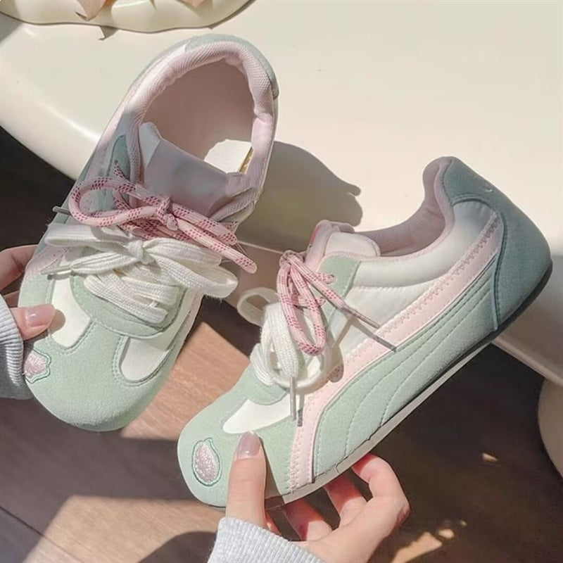 Women's Sporty Sneakers with Innovative Air Circulation System and Comfortable Cushioning Mune Fashion