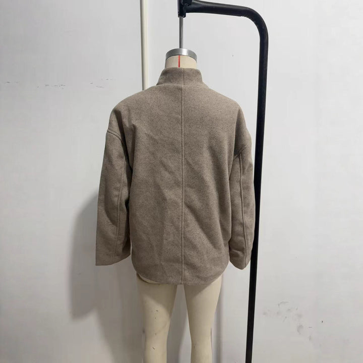 Ladies Short Double-Breasted Wool Coat with Stand-up Collar Mune Fashion
