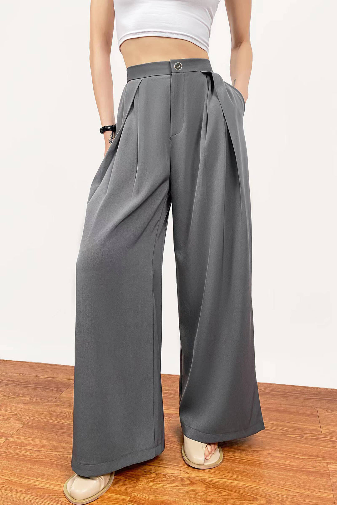 Women's Wide High-Waist Pleated Trousers with Pleats, Belt Loops and Side Pockets Drune