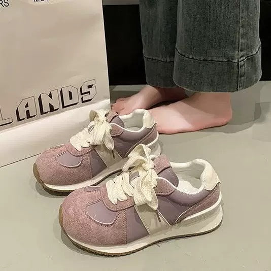 Women's fashion sneakers with soft cushioned sole and breathable upper material Mune Fashion