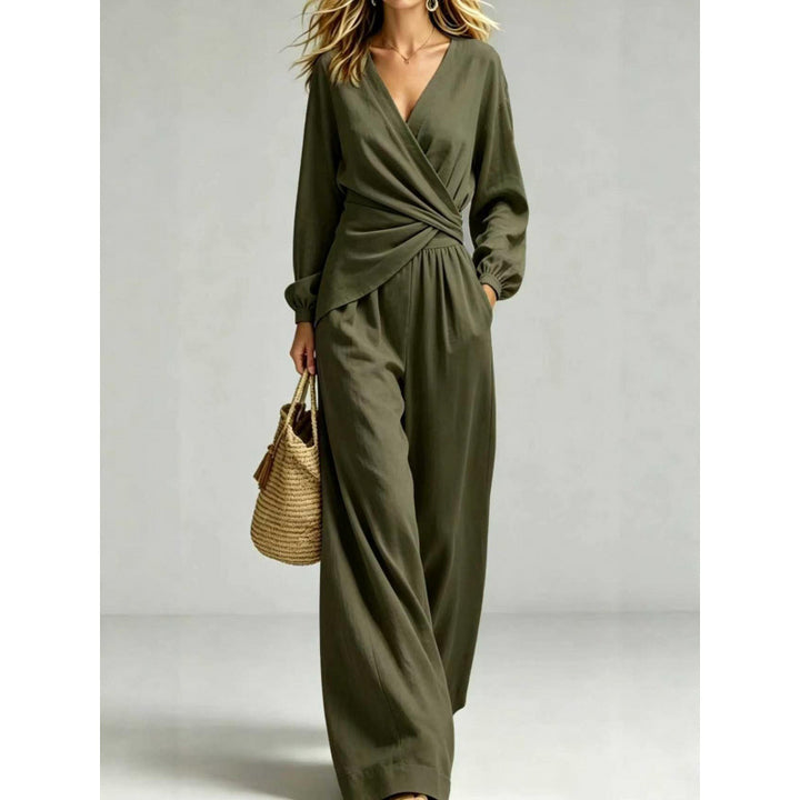 Women's Wrap Jumpsuit with Wide Leg and V-Neck Mune Fashion