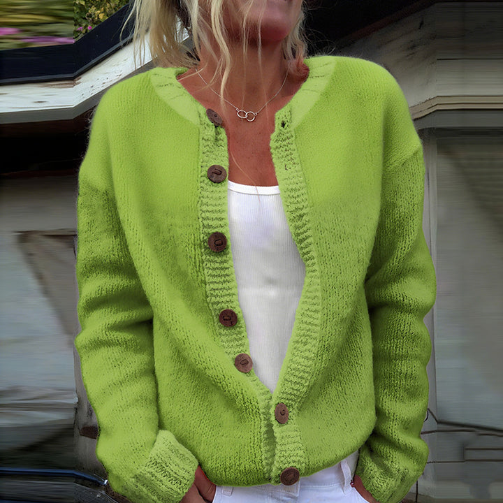 Ladies cozy knitted cardigan with decorative wooden buttons and round neckline Mune Fashion