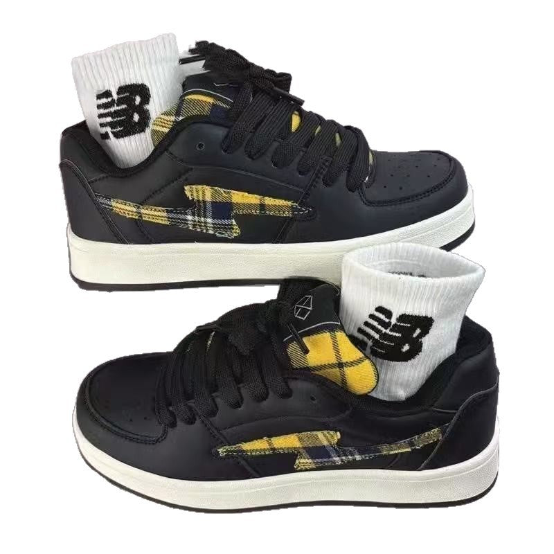 Women Sneakers in modern check design with comfortable cushioning Mune Fashion