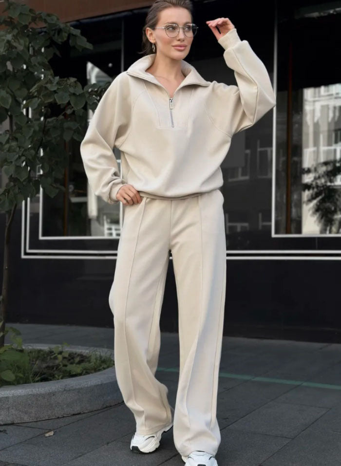 Women’s loungewear set with half zip and wide pleat pants Mune Fashion