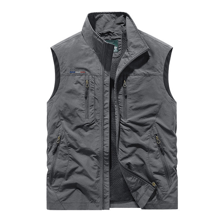 Men's lightweight outdoor vest with many zippered pockets Mune Fashion