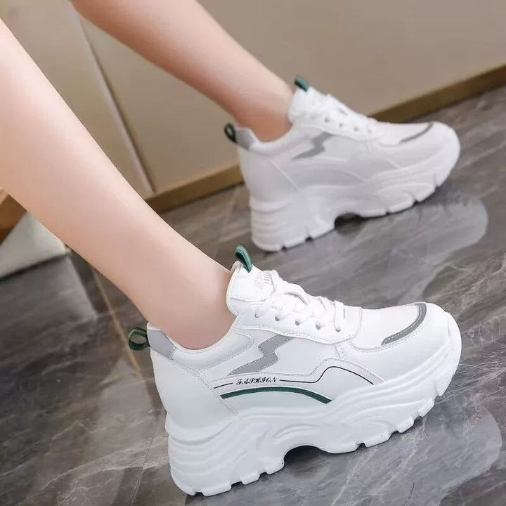 Women Chunky Sneakers with breathable upper material and cushioning sole Mune Fashion