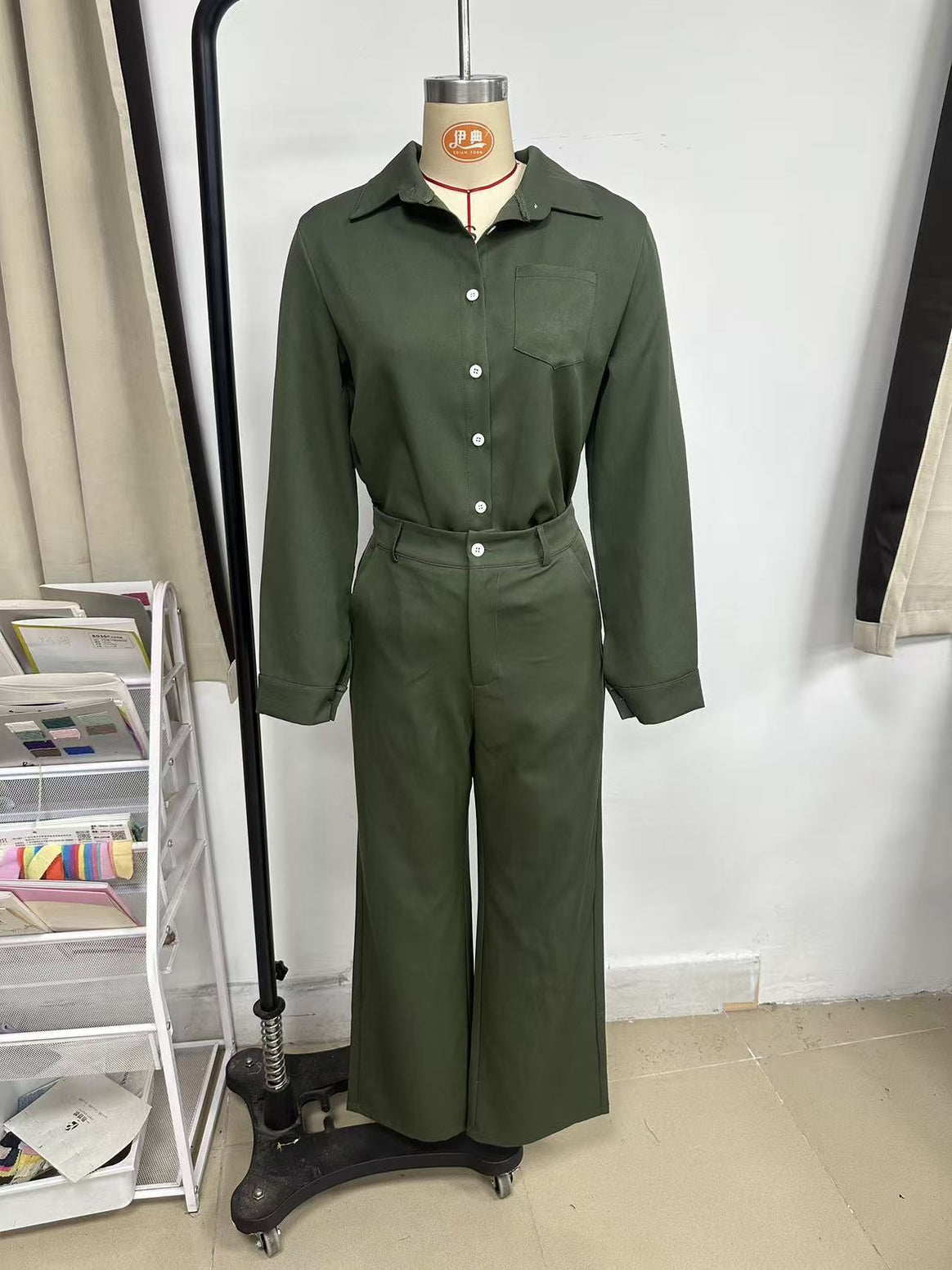 Women's Two-Piece Business Suit Set with Shirt Blouse and Wide Pleated Trousers Mune Fashion