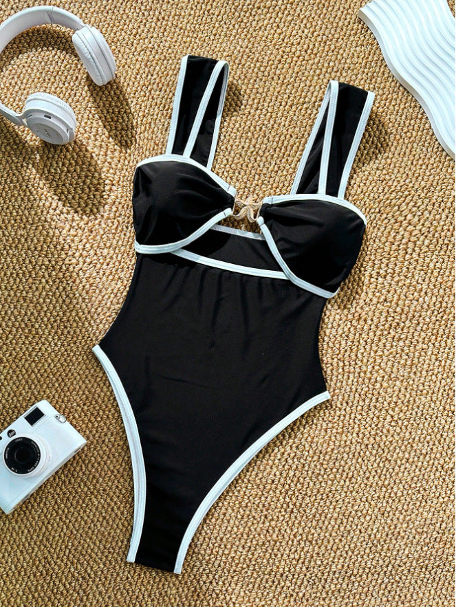Women’s one-piece swimsuit with elegant cut and adjustable straps Mune Fashion