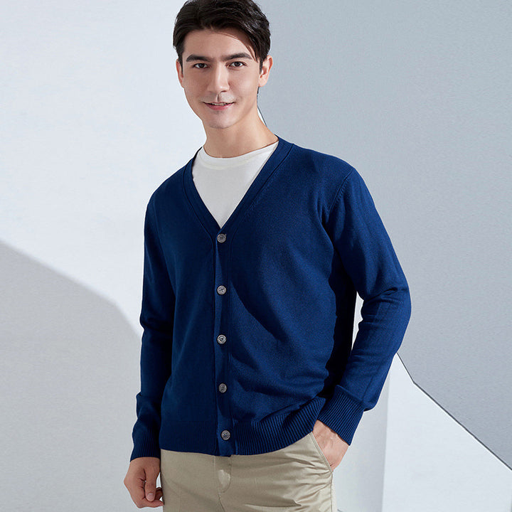 Men's Lightweight Fine Knit Cardigan with V-Neck and Business Silhouette Mune Fashion