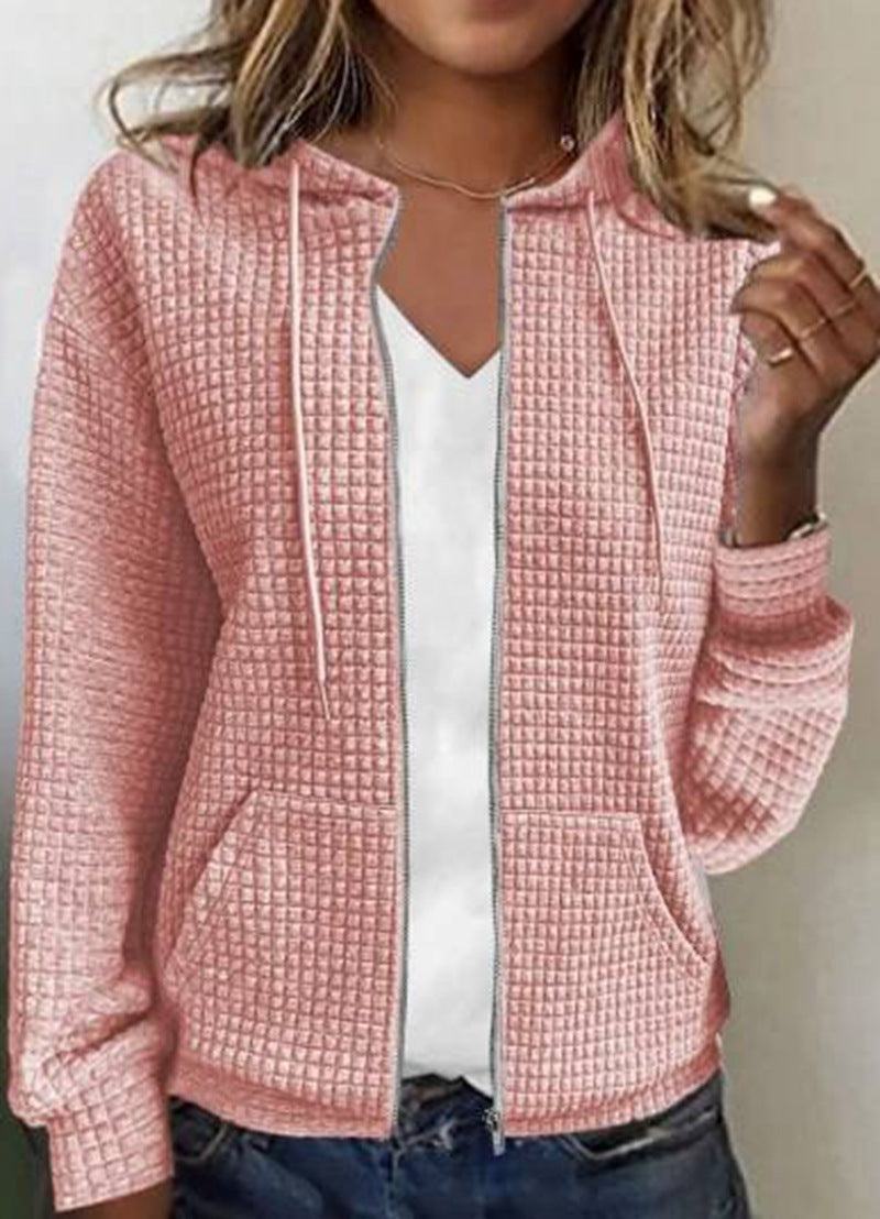 Women's quilted hooded jacket with waffle texture, full zip and kangaroo pockets Mune Fashion