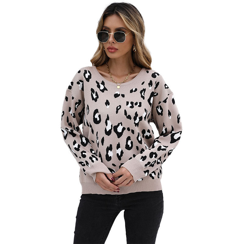 Women's Light Jacquard Knit Sweater with Animal Print and Ribbed Hem Mune Fashion