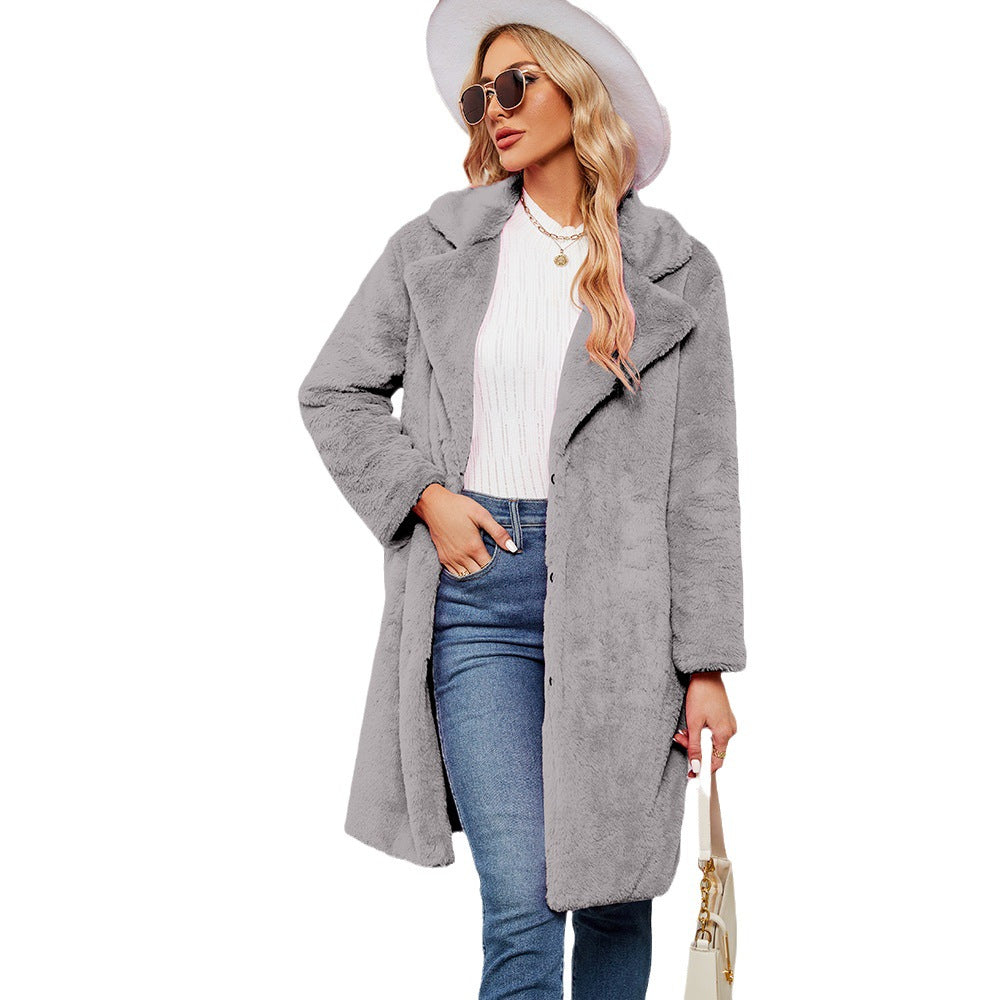 Women's Elegant Faux Fur Coat with Deep Collar Mune