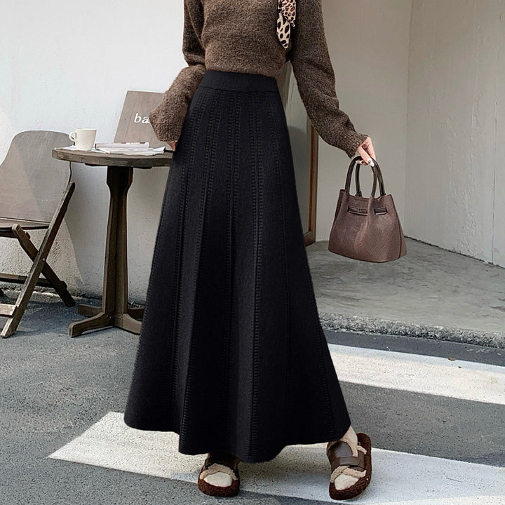Ladies Elegant Wrap Skirt with Sophisticated Pattern Mune Fashion