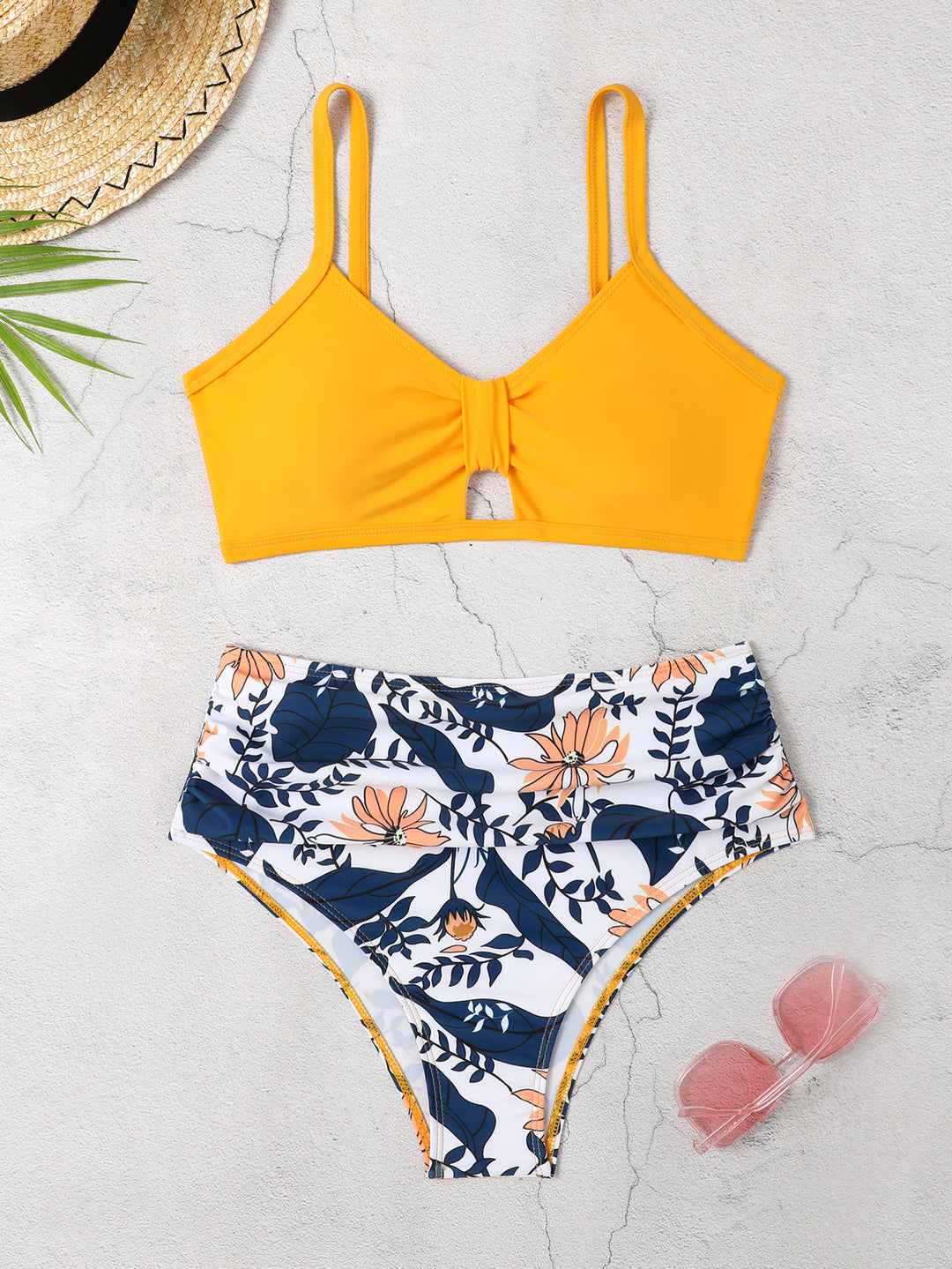 Women’s bikini set with floral high waist and stylish knot Mune Fashion