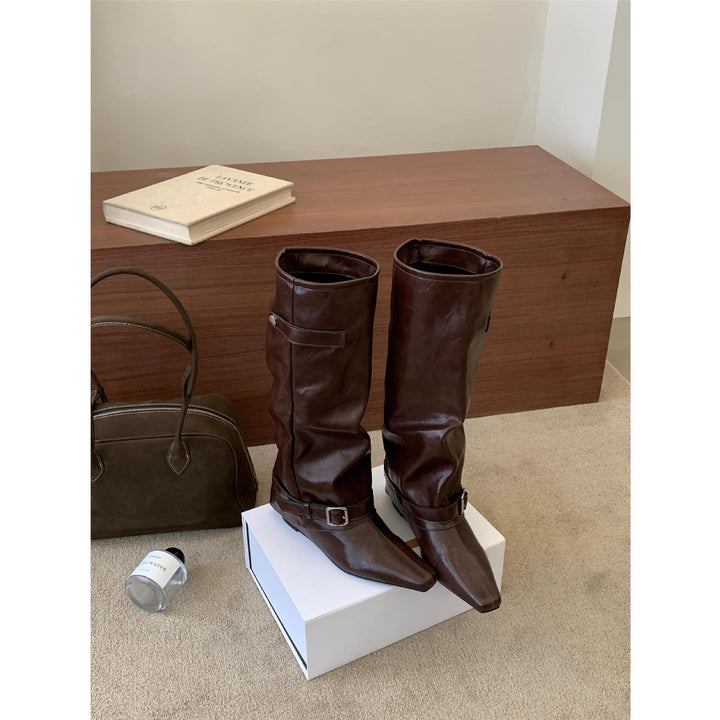 Women High Boots made of high-quality leather with fashionable straps Mune Fashion