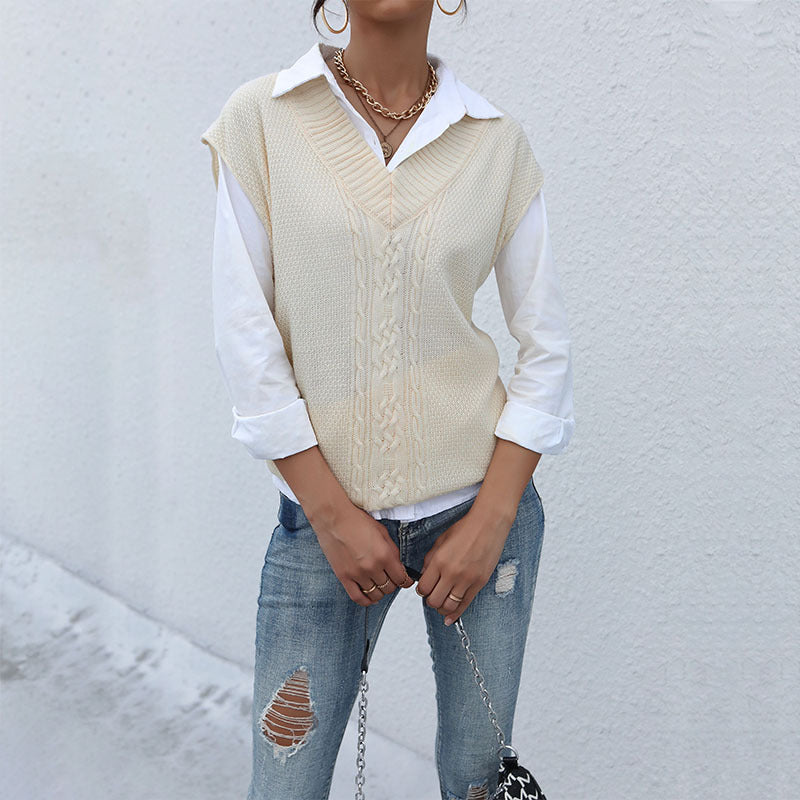 Ladies Long Knit Vest with Cable Pattern and V-Neck Mune Fashion