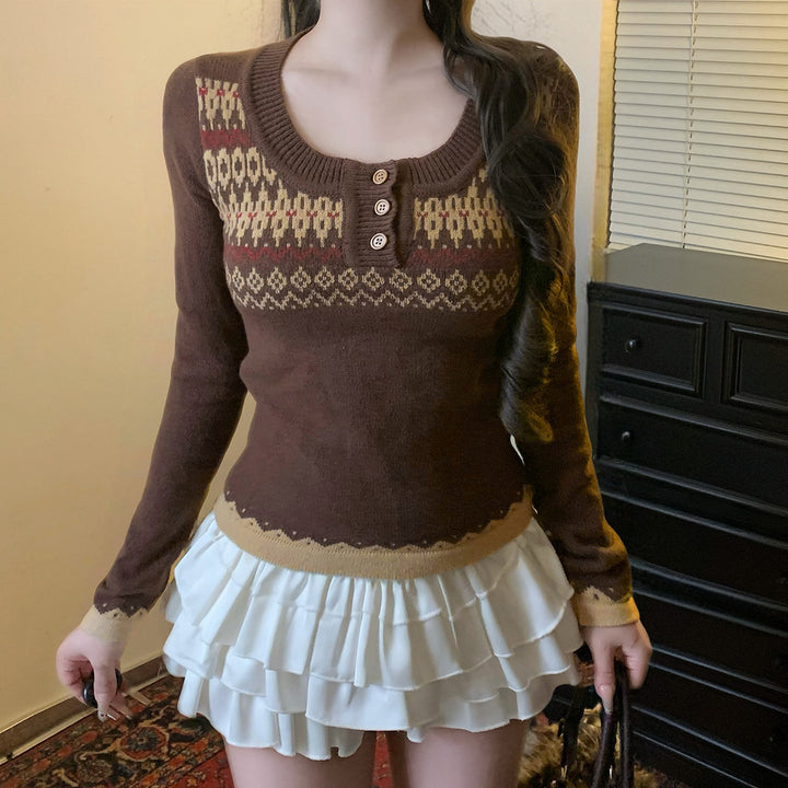 Women nan short fine knit V pullover with floral intarsia design and flared trumpet sleeves Mune Fashion
