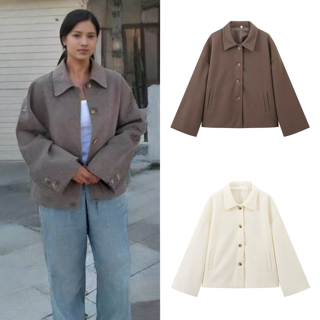 Ladies short jacket in boxy cut made of wool blend with shirt collar and concealed button placket Mune Fashion