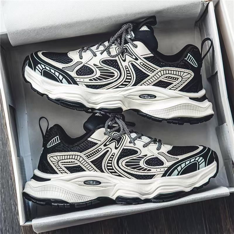 Women's sporty multisport sneakers with breathable surface structure and cushioning sole Mune Fashion