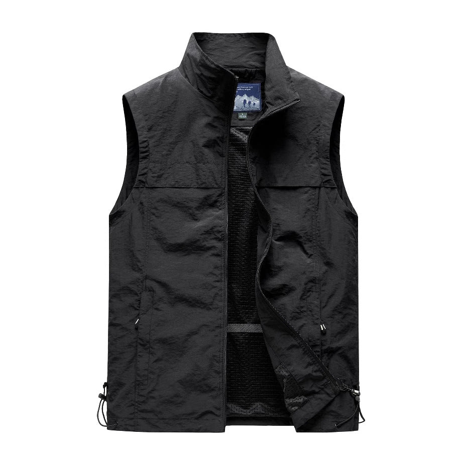 Men's lightweight windproof outdoor vest with zippered pockets and breathable mesh lining Mune Fashion