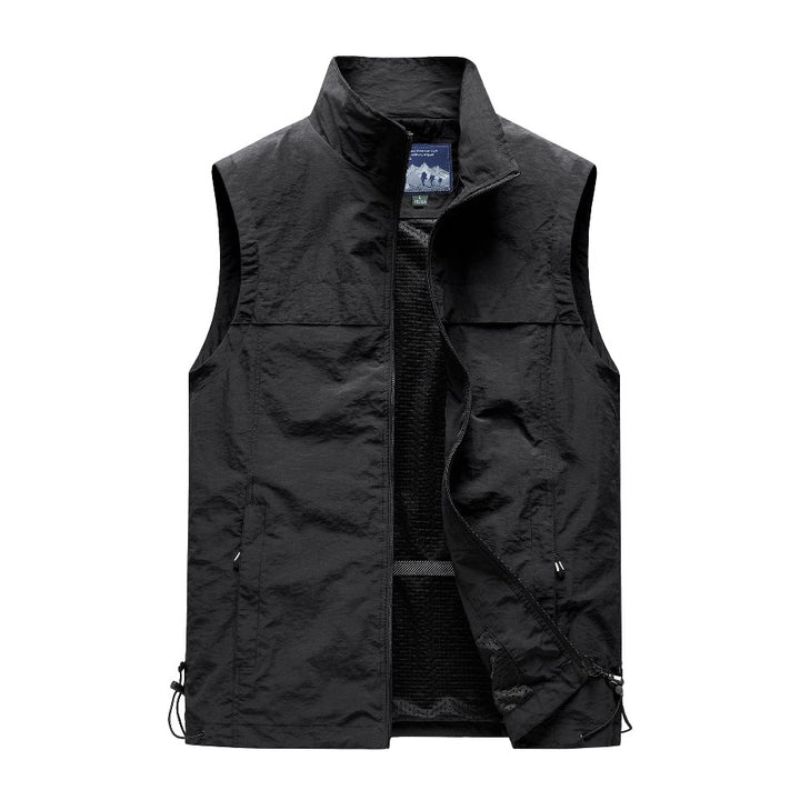 Men's lightweight windproof outdoor vest with zippered pockets and breathable mesh lining Mune Fashion