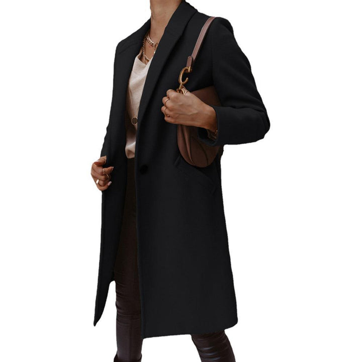 Women's coat with notched lapels, straight cut and welt pockets Mune Fashion