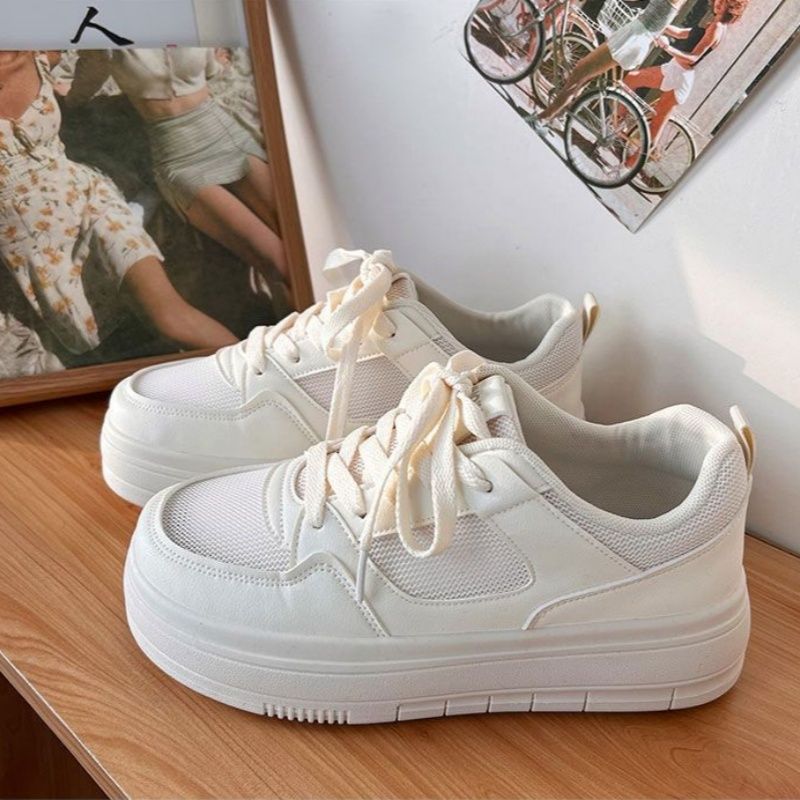 Women's fashionable sneakers with breathable textile upper and comfortable outsole Mune Fashion