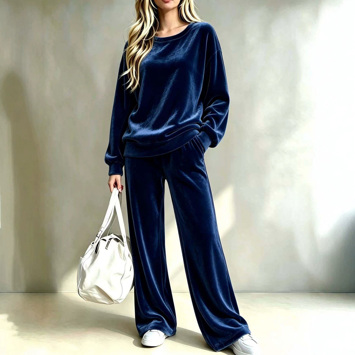 Women's Soft Velour Loungewear Set with Wide Leg and Round Neck Mune Fashion