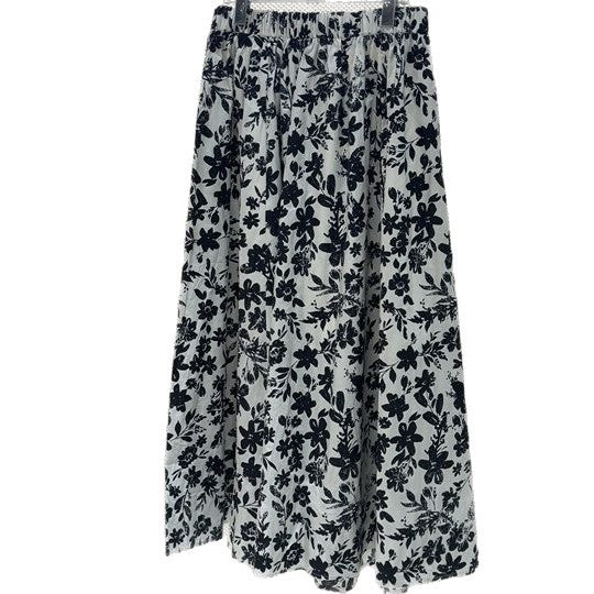 Women's Wide Midi Skirt with Gathered Waistband and Floral Pattern Mune Fashion