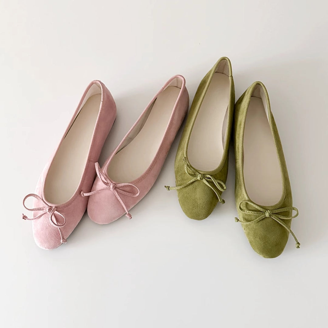 Women Ballerinas with delicate bow detail and high-quality suede Mune Fashion